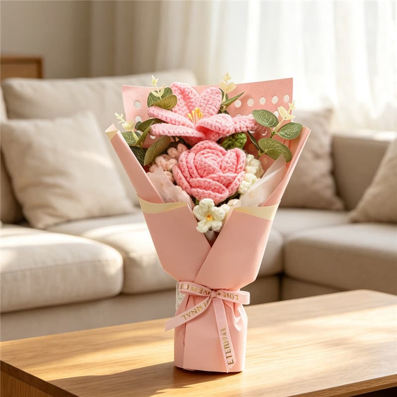 Ramo ganchillo rosas rosa, lirios y flores blancas hecho a mano