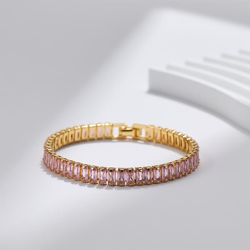 Pulsera vintage chapada en oro 18K con circones