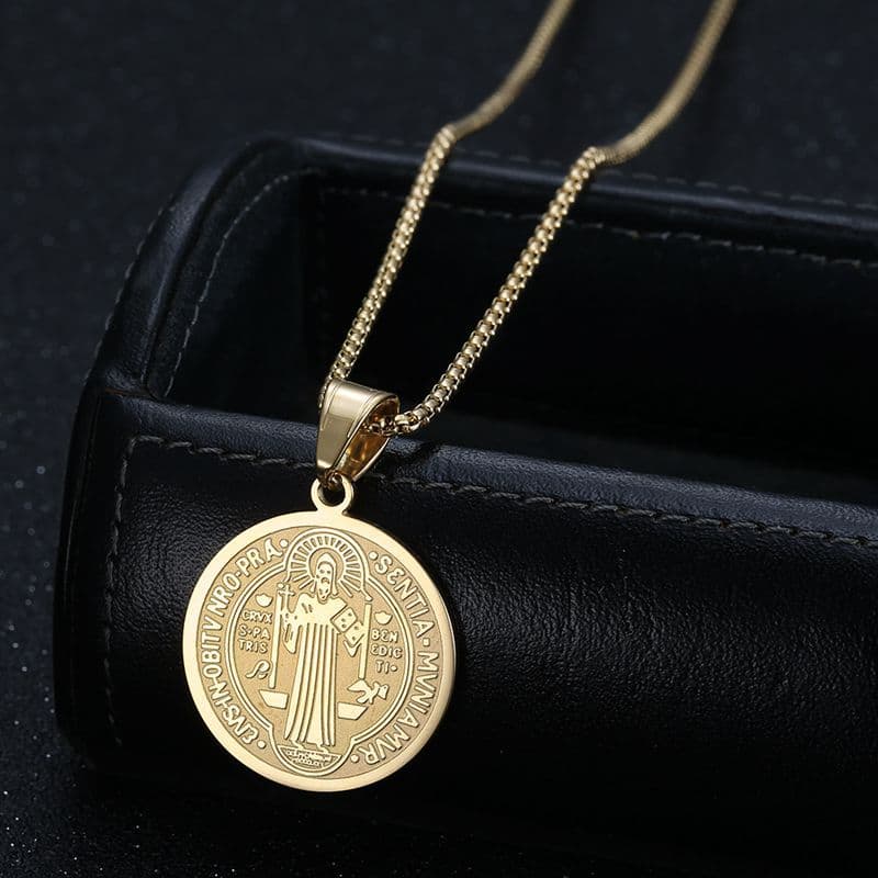 Collar de acero inoxidable San Benito