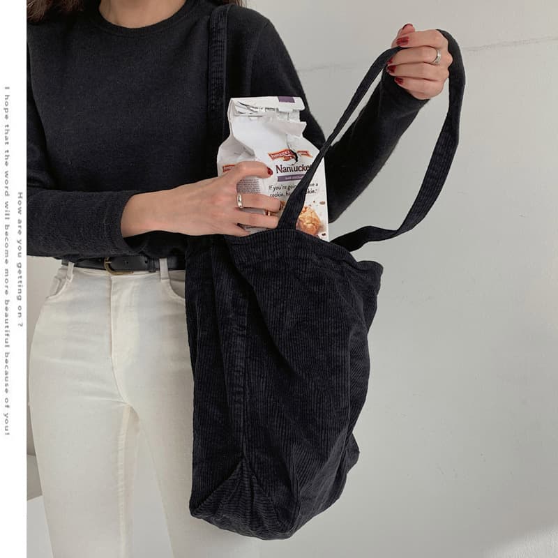 Bolsa de hombro retro en pana lavada para mujer