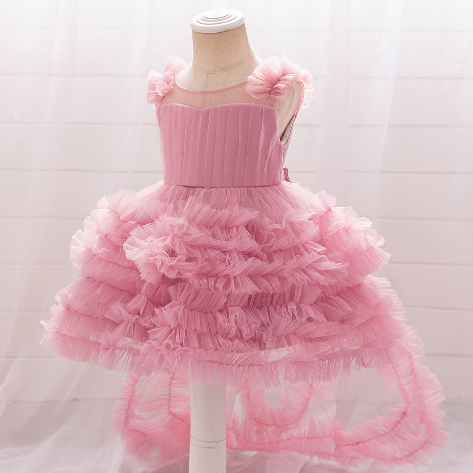 Vestido largo sin mangas de malla para niña