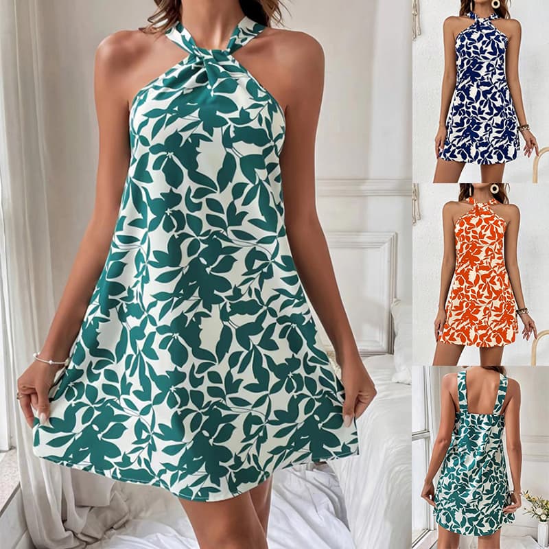 Vestido halter estampado con hojas para playa