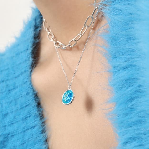 Collar de plata 925 con diseño irregular glaseado