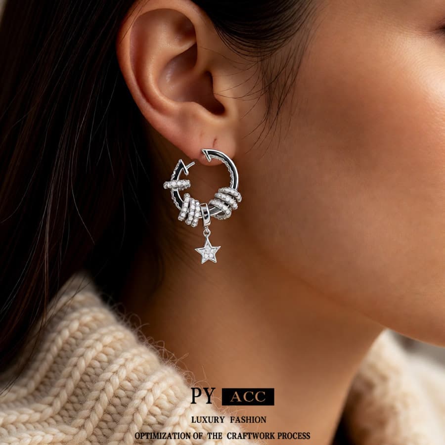 Aretes de diseño sofisticado plateado