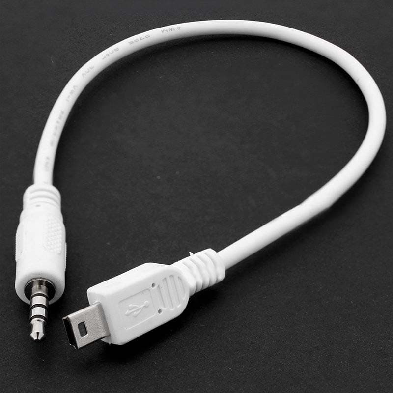 Adaptador USB a 3.5mm para auto