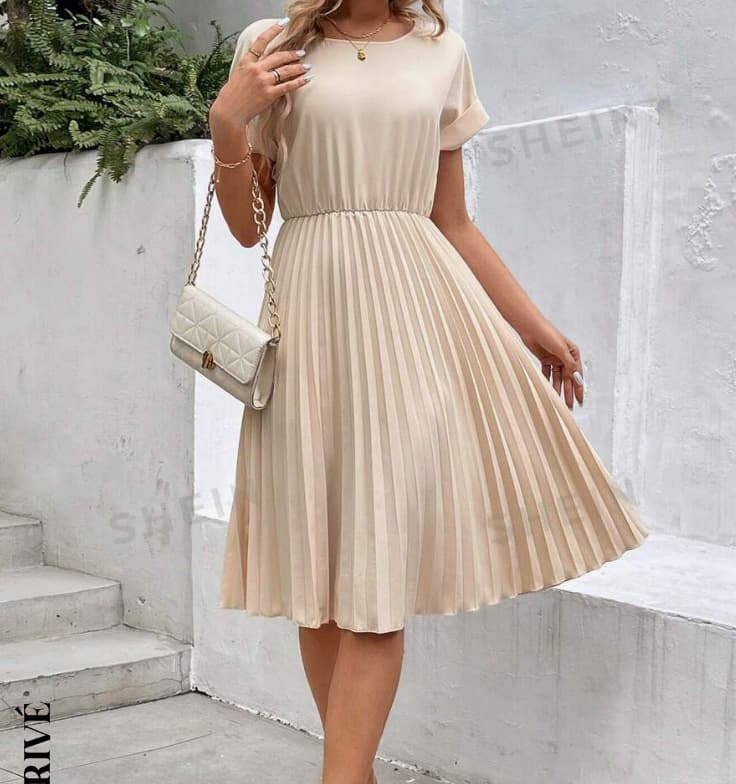 Vestido plisado de verano color sólido