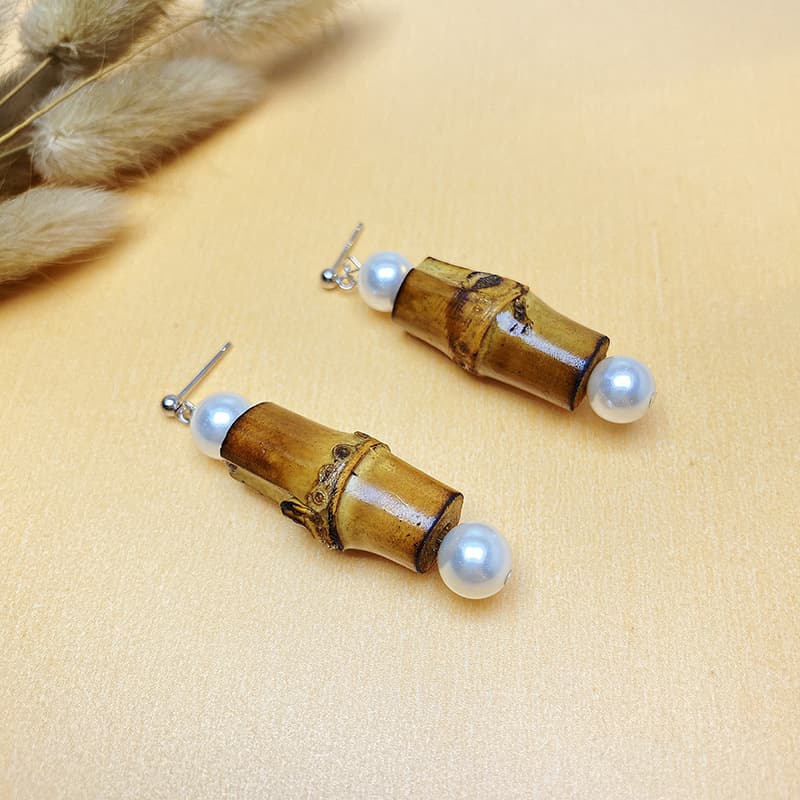 Aretes de plata con diseño de bambú artesanal