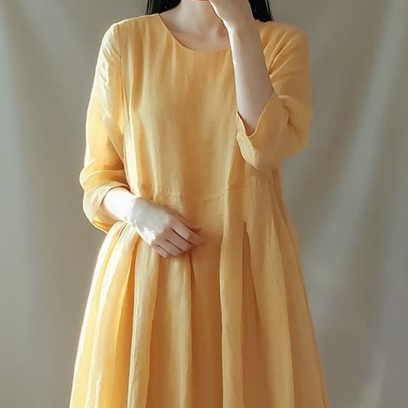 Vestido fluyente ligero para mujer