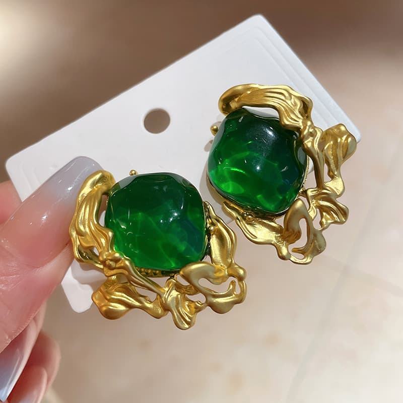 Pendientes vintage esmeralda verde con aguja plateada
