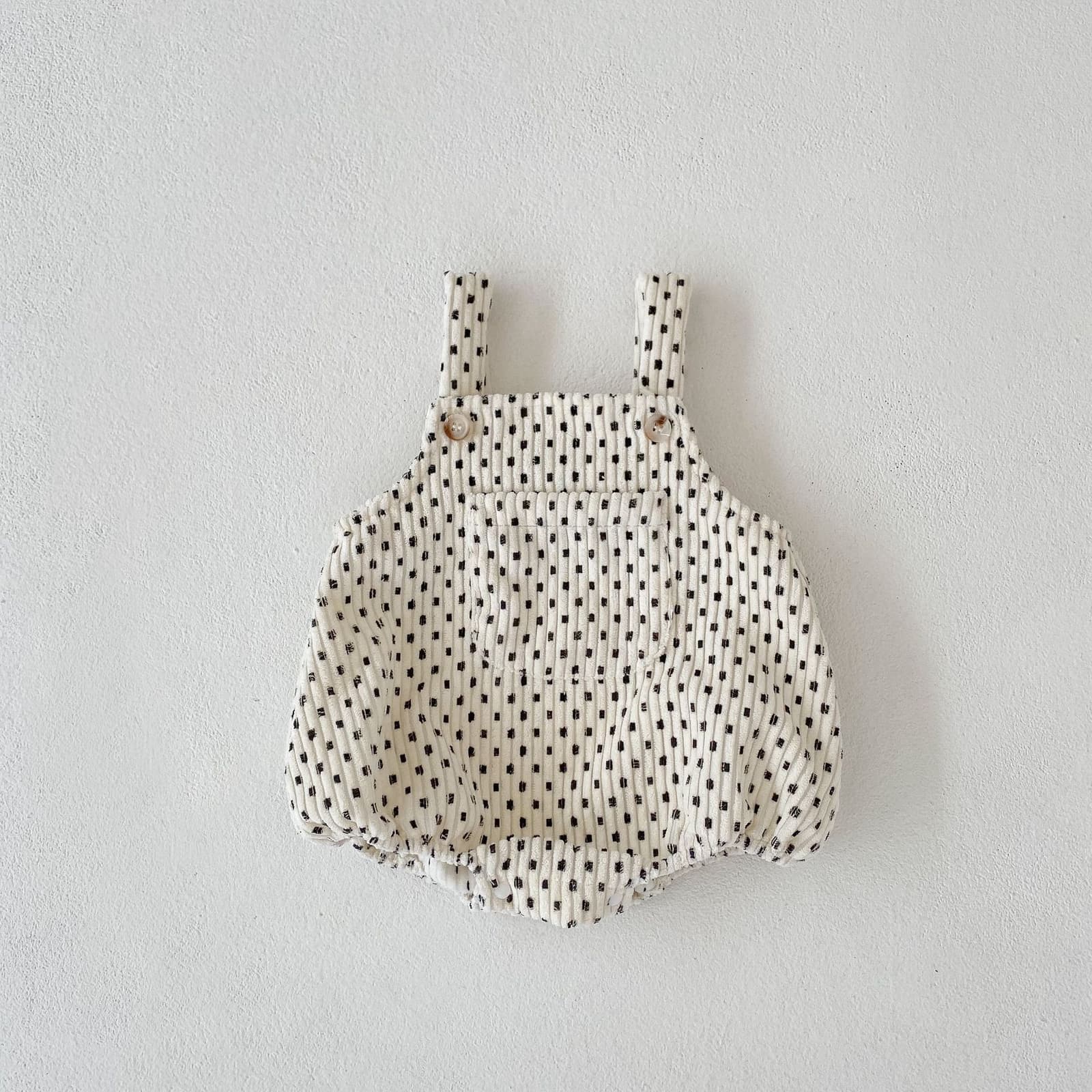Traje de bebé con estampado de osito estilo casual