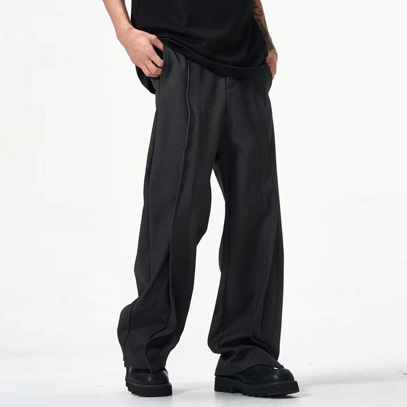 Pantalón casual con cintura elástica y plisado