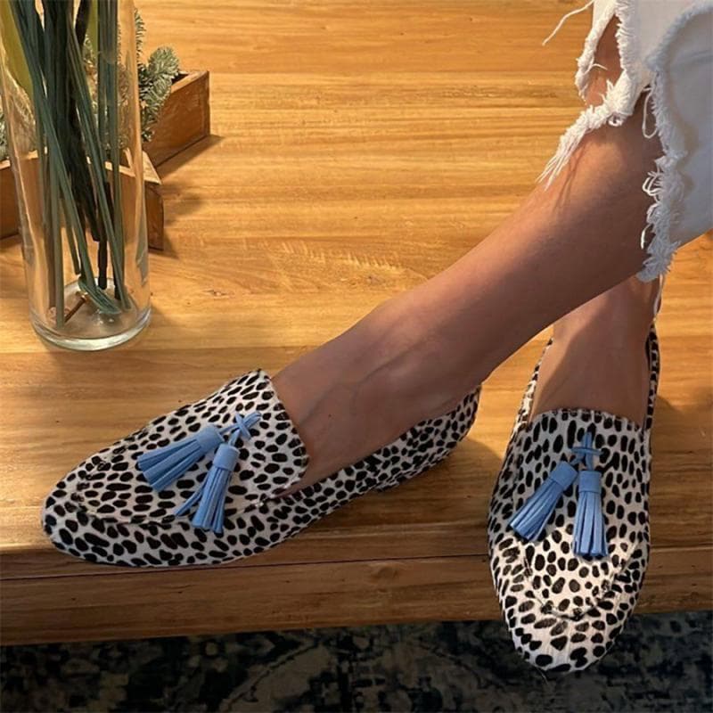 Mocasines casuales con patrón leopardo y talón bajo