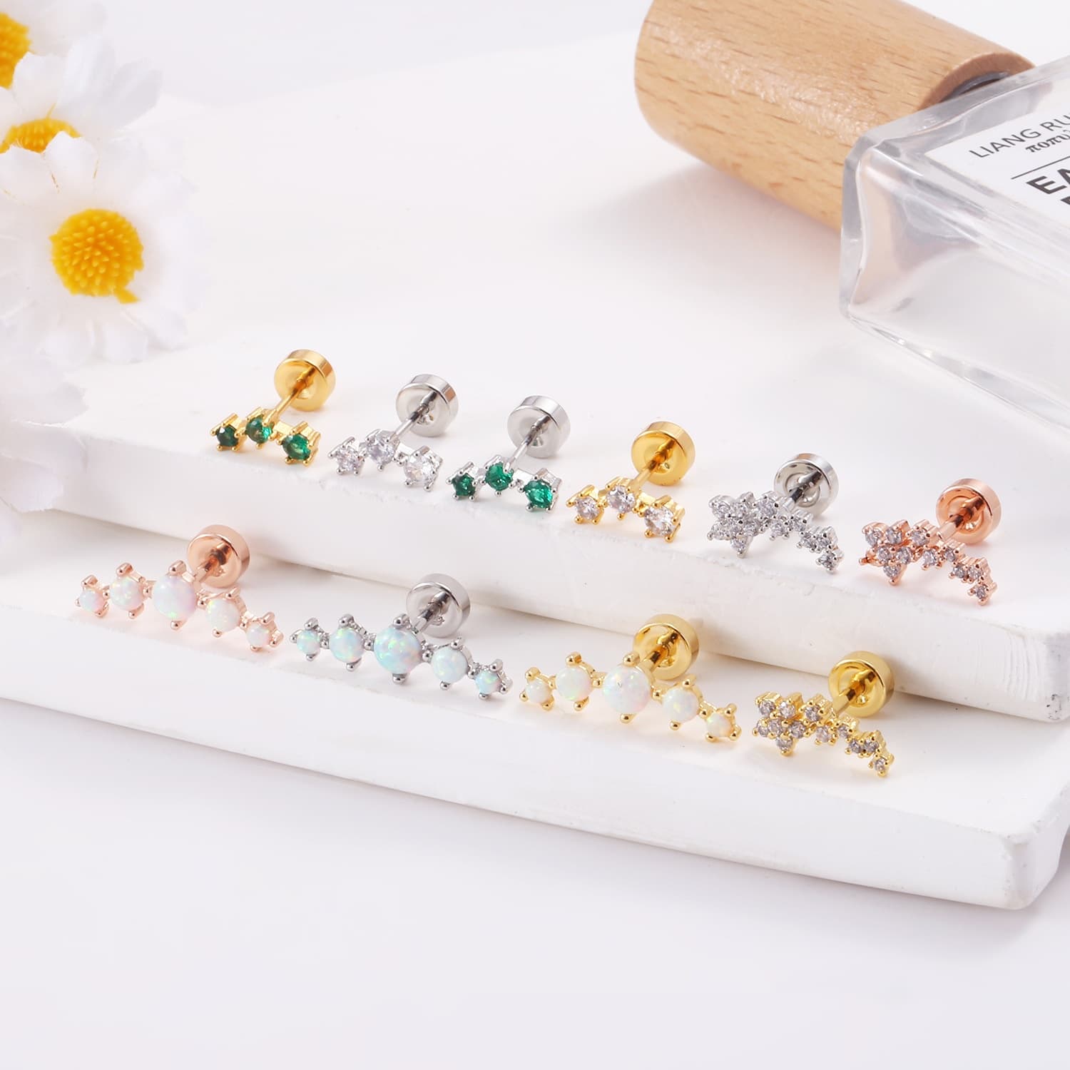 Aros de labio de acero con circonita corazón