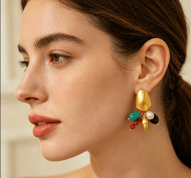 Aretes colgantes dorados bohemios con turquesa y perla