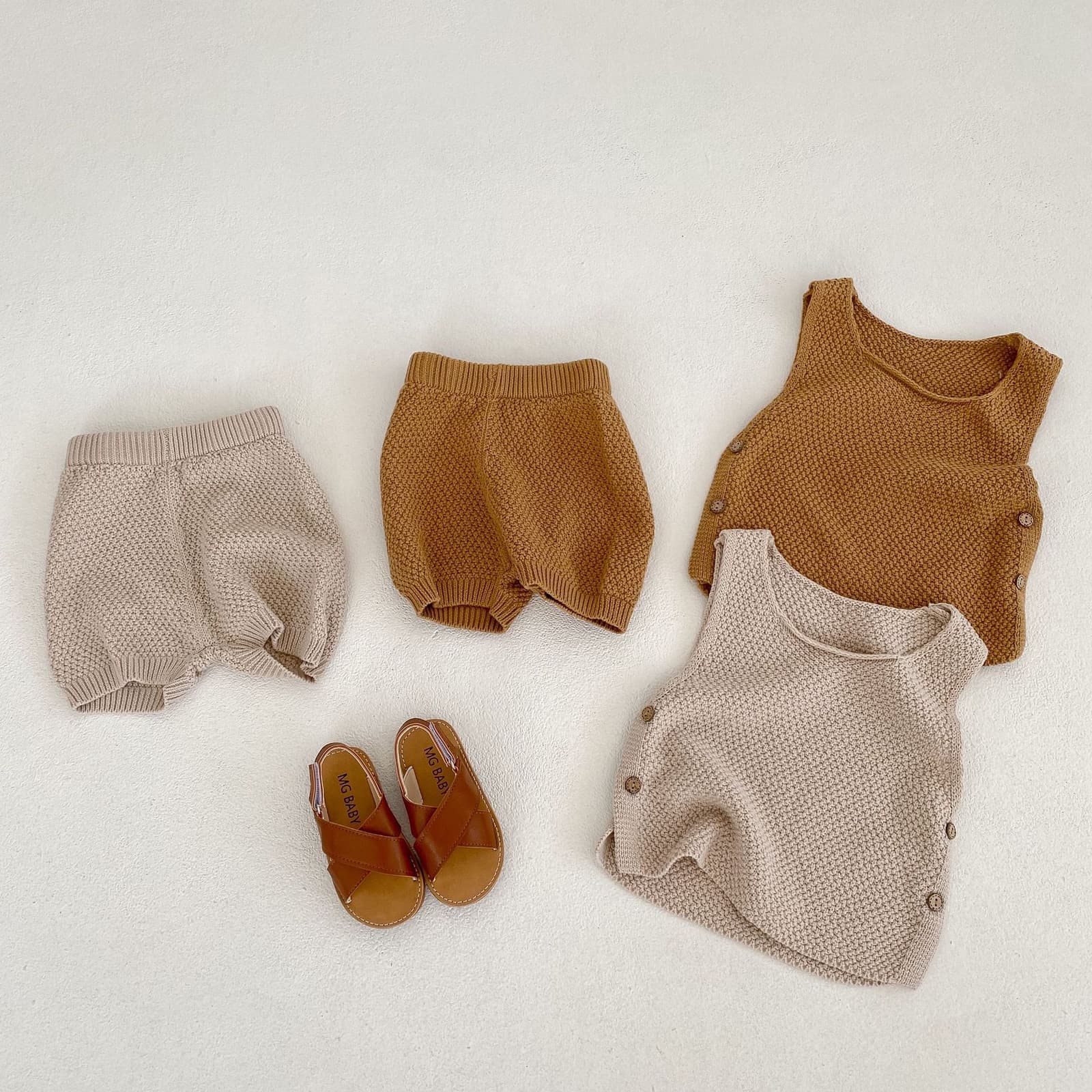 Conjunto de 2 piezas chaleco y shorts para bebé