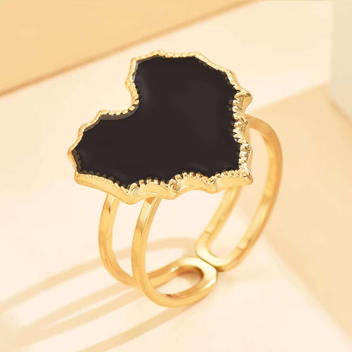Anillo retro de corazón esmaltado ajustable