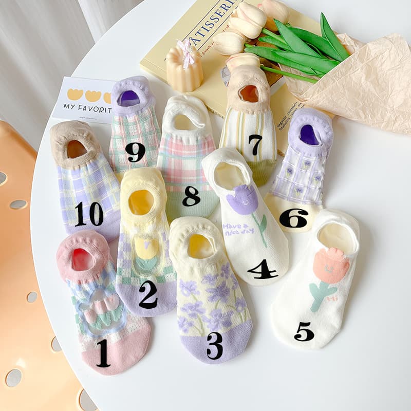 Calcetines de mujer cortos con patrón tulipán