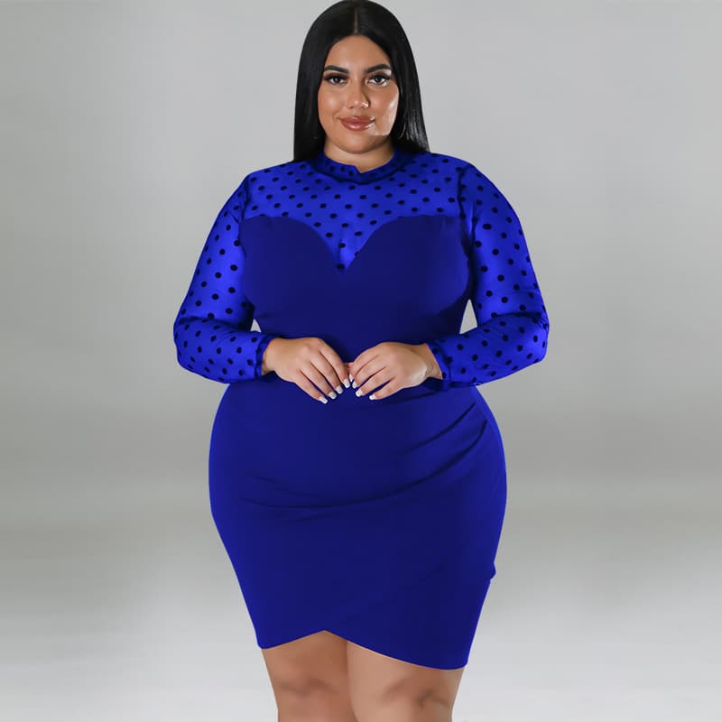 Vestido entallado con malla y costuras en contraste
