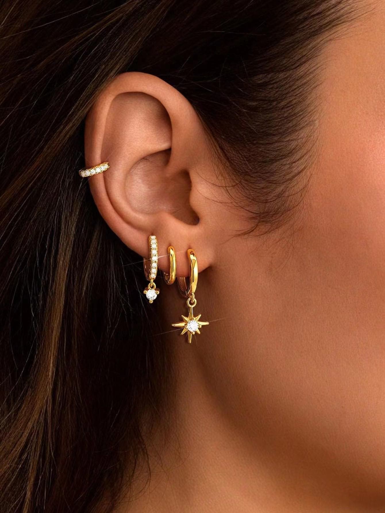 Aretes de borla en latón chapados en oro genuino