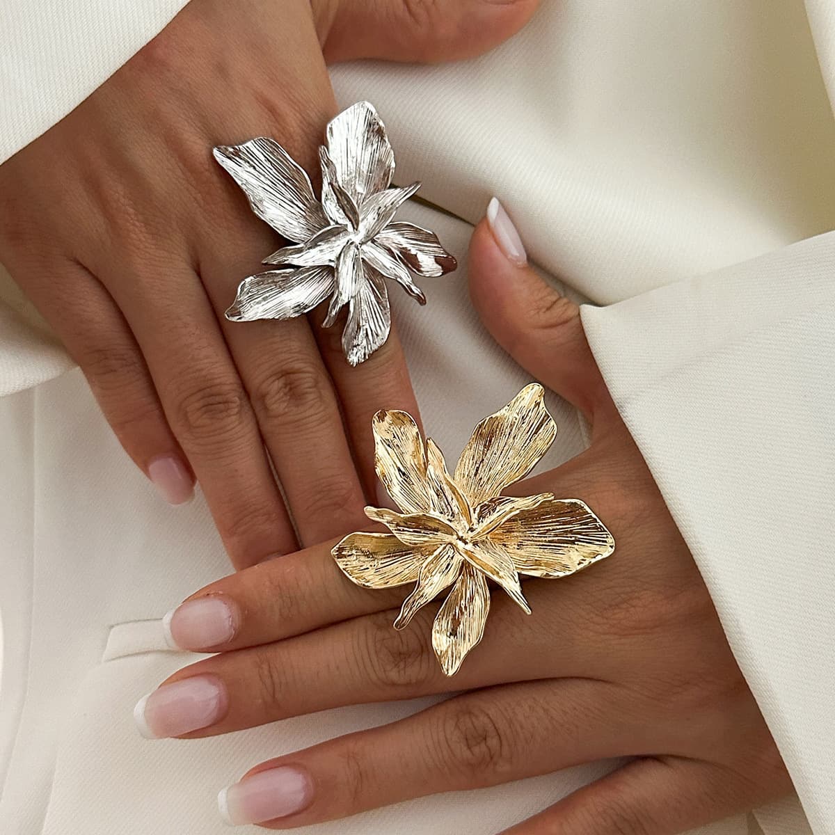 Anillo flor 3D abierto de cinco pétalos estilo europeo