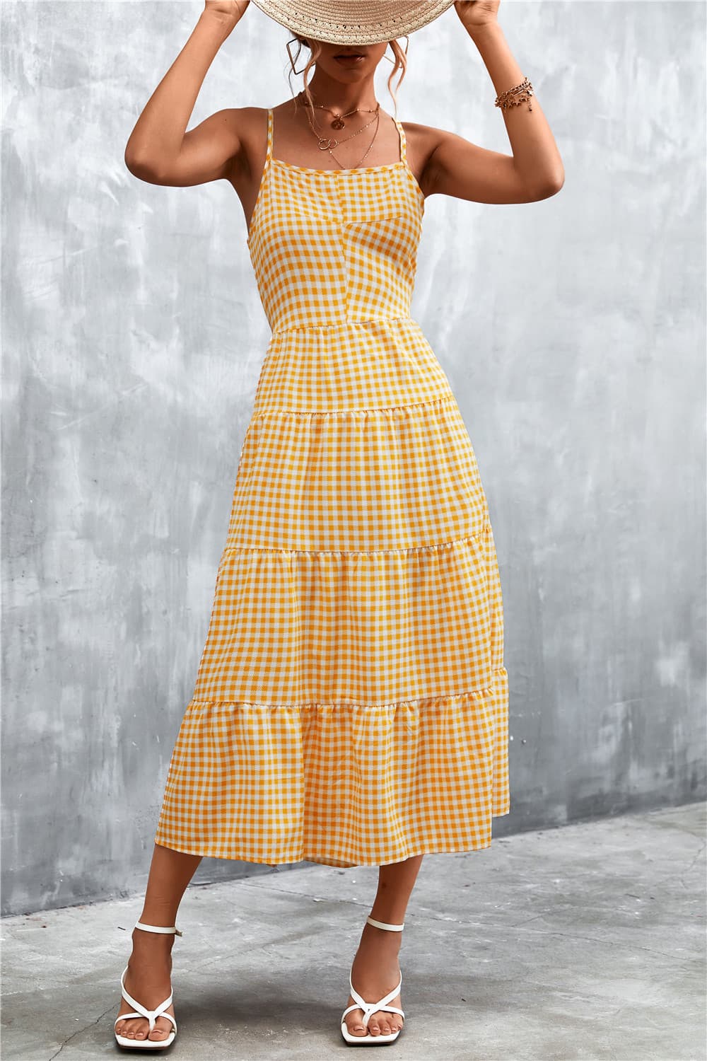Vestido midi tipo A con cordones en la espalda