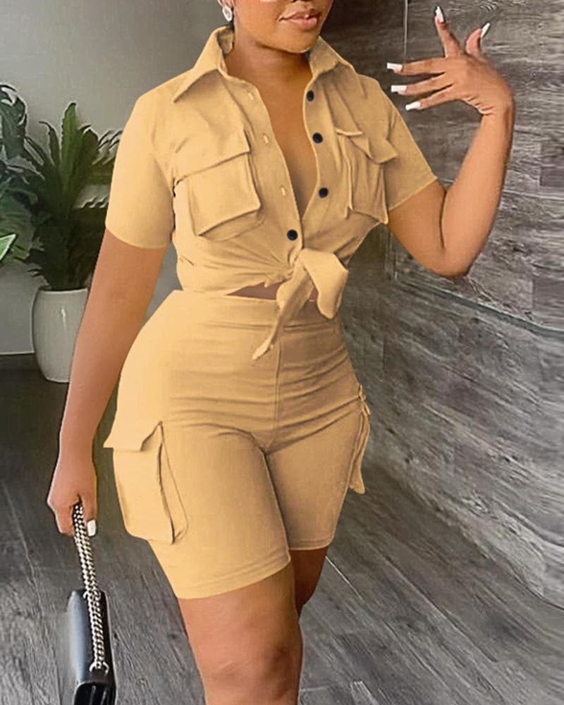Conjunto urbano para mujer con camisa y pantalón