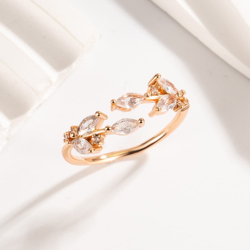 Anillo de circón con diseño de hoja para mujer