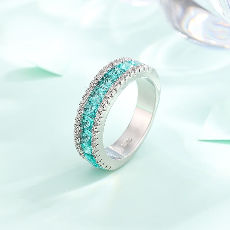 Anillo octagonal de cobre chapado en oro blanco con zirconia