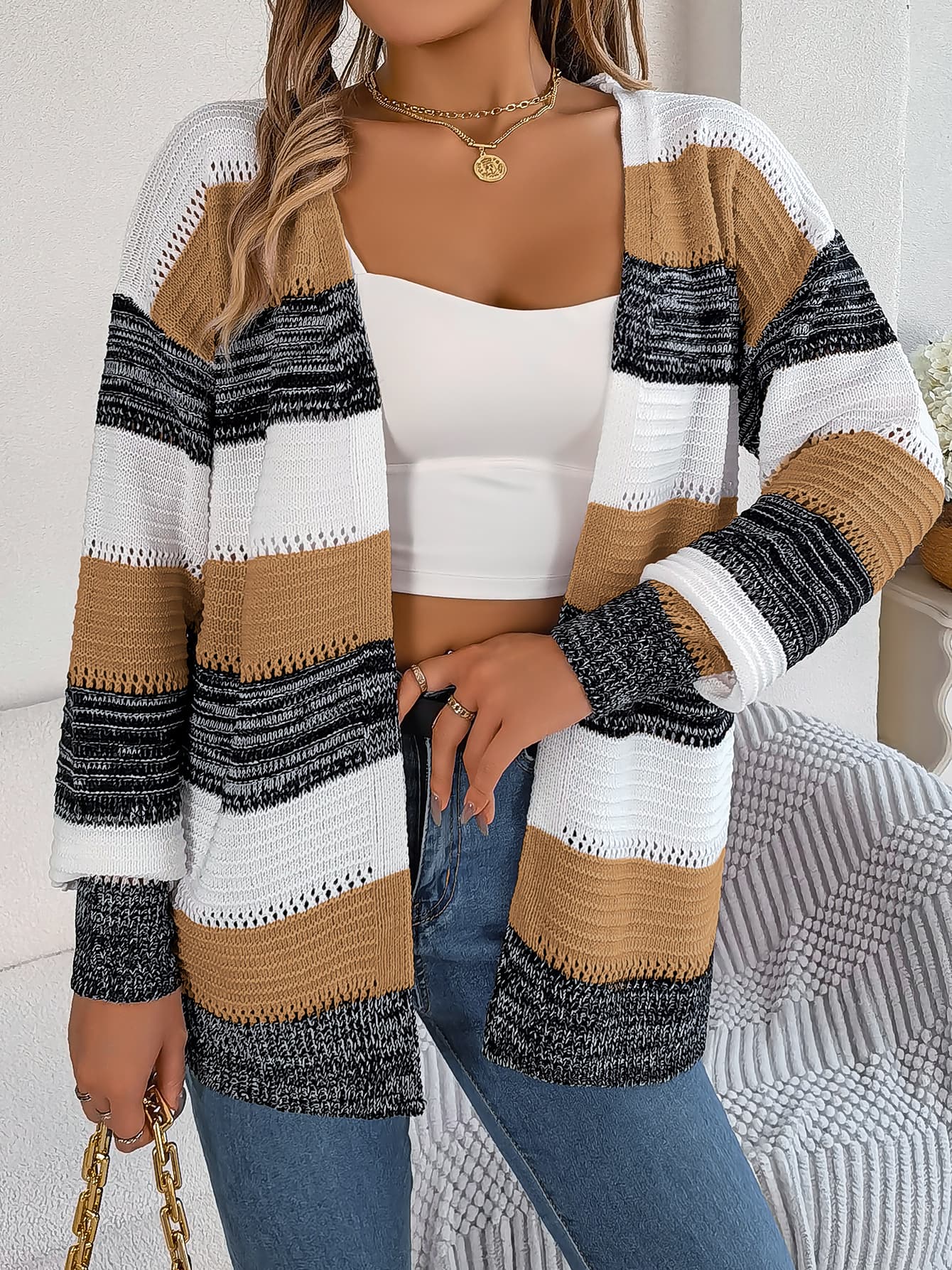 Cardigan casual con bloques de color y mangas linterna