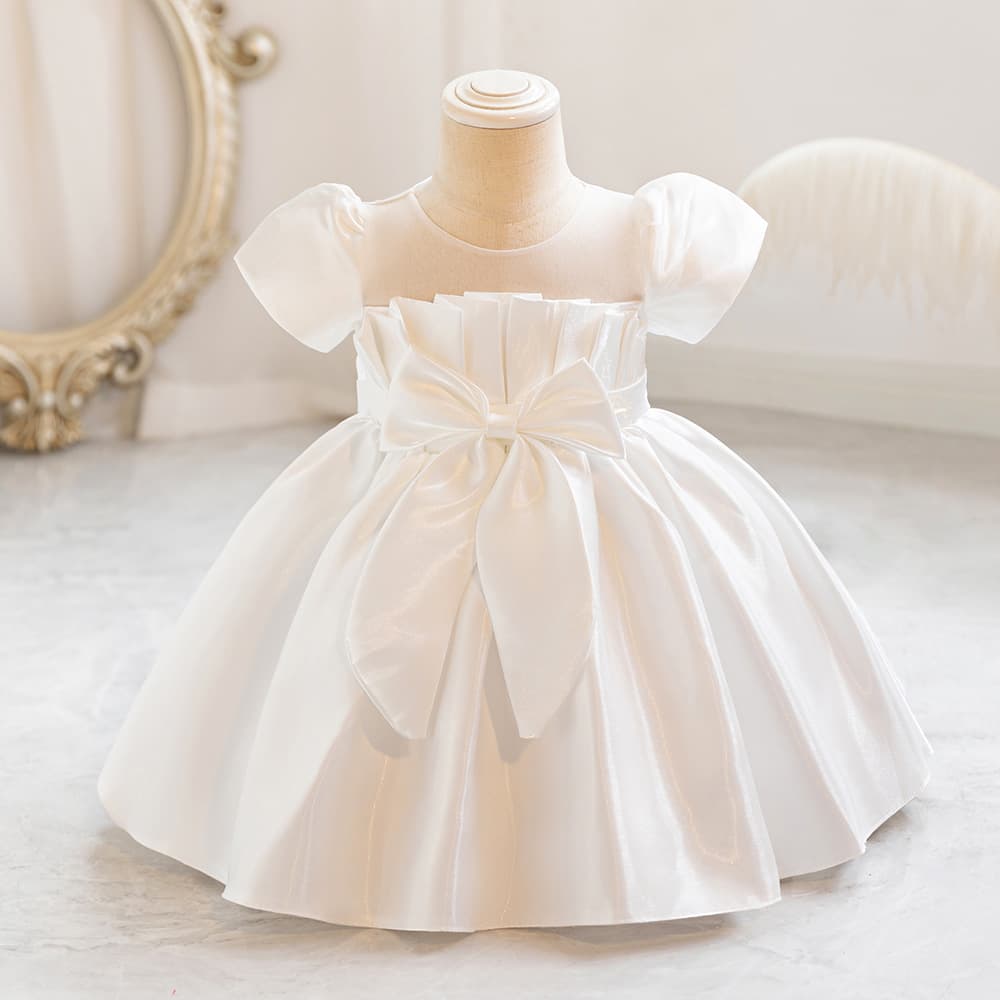 Vestido de satín y tul estilo princesa para niña