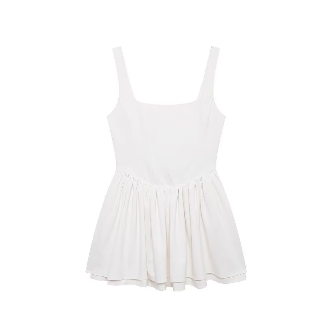 Vestido ajustado sin mangas con tirantes finos