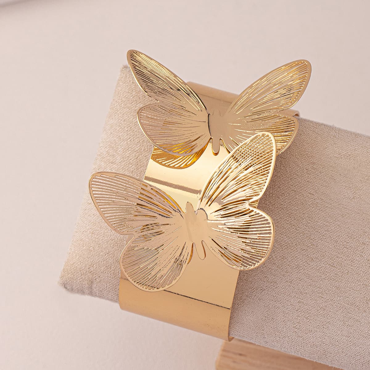 Pulsera de mariposa metalizada tridimensional mujer