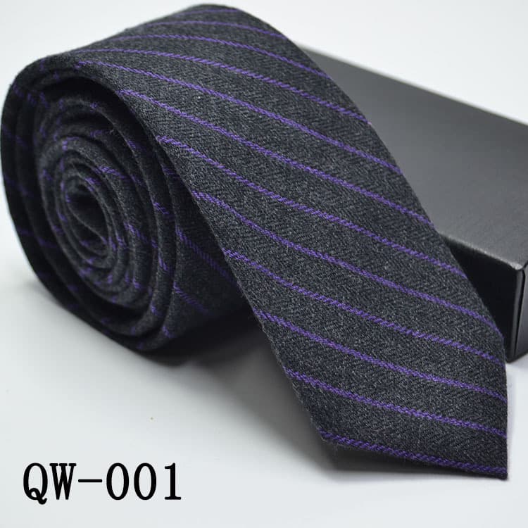 Corbata estrecha tejida para hombre