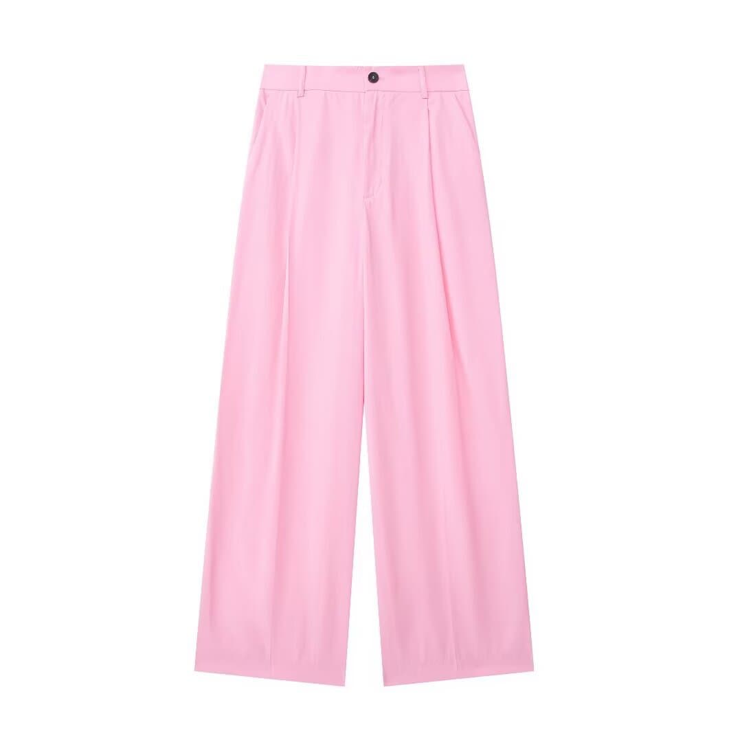 Pantalones casuales con caída drapeada