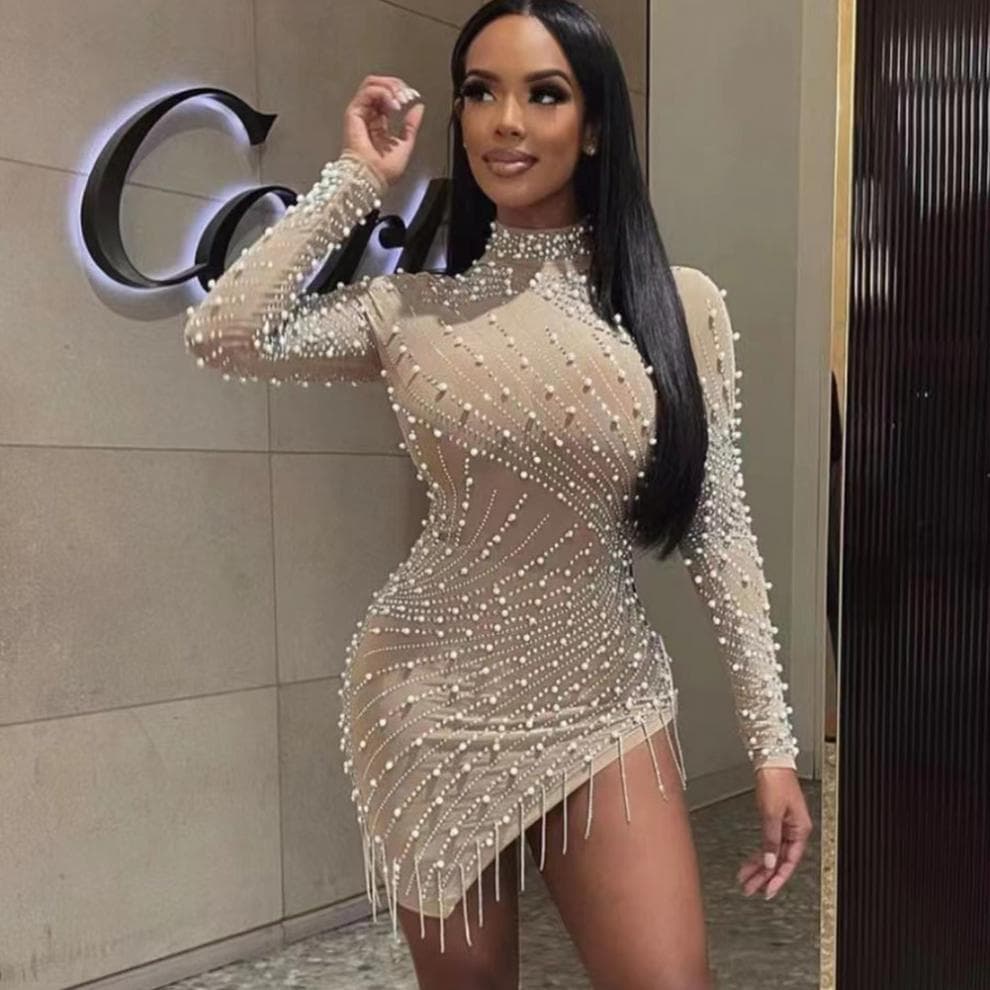Vestido corto de lentejuelas y perlas para mujer