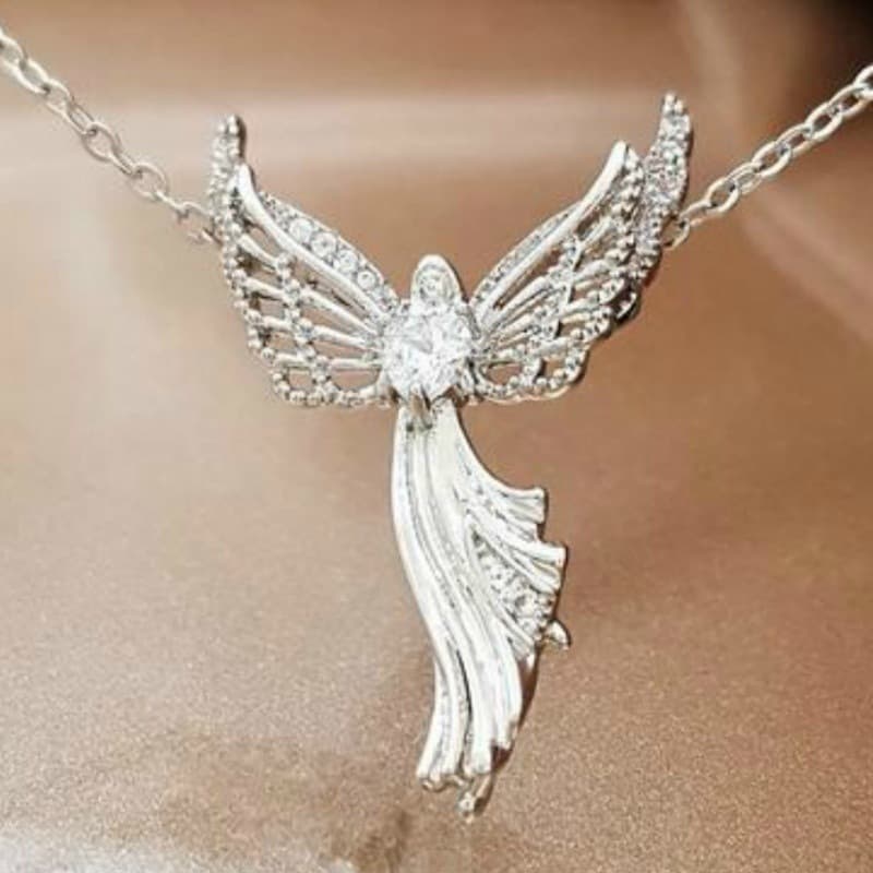 Collar con colgante Virgen María