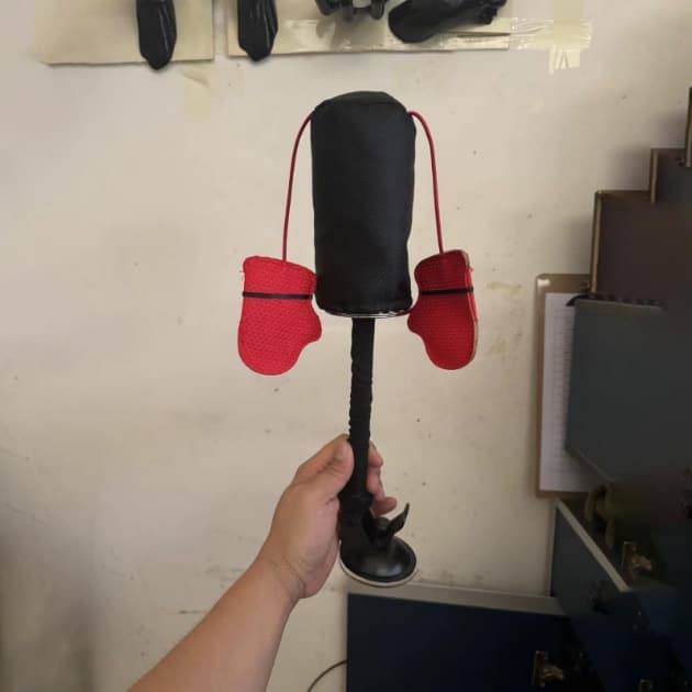 Juguete de bolsa de box interactivo para gatos