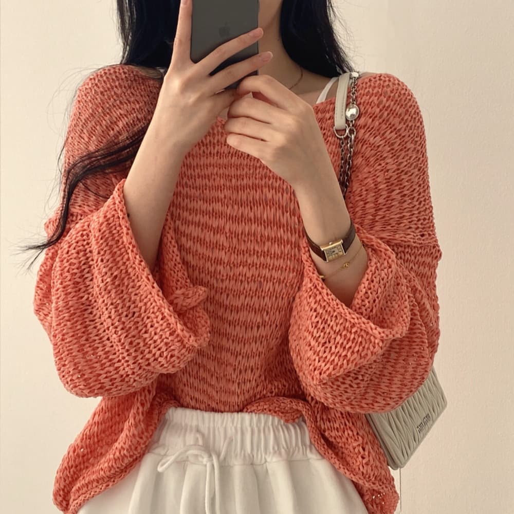 Blusa fuera del hombro manga larga estilo francés