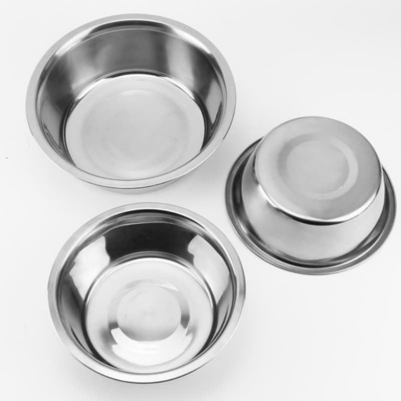 Cuencos de acero inoxidable para perros en varios tamaños