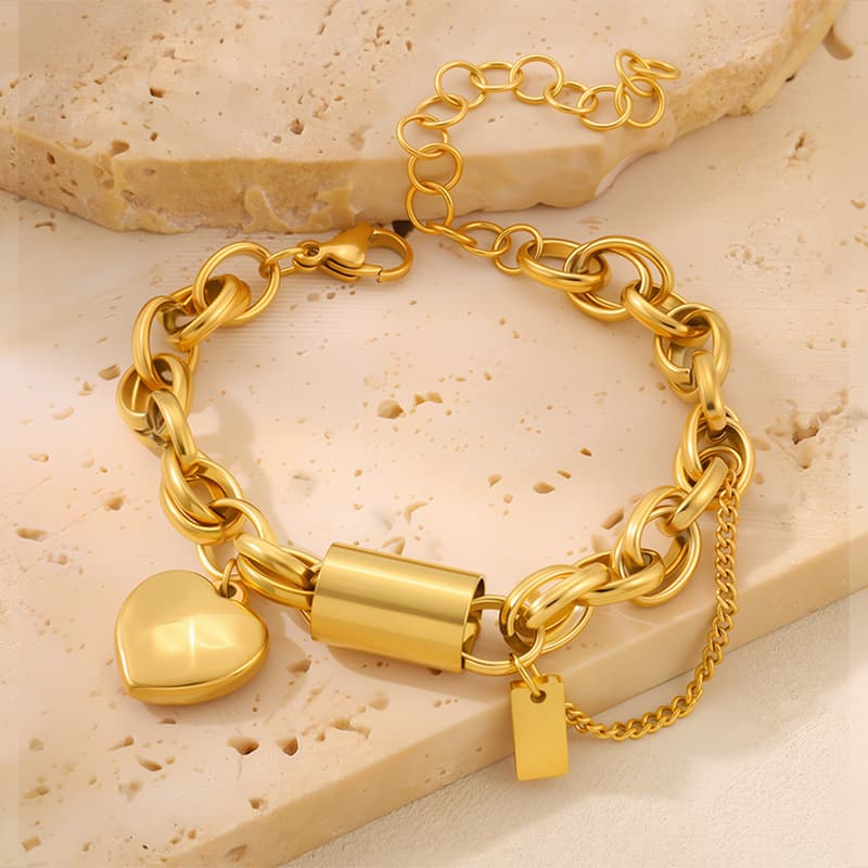 Pulsera versátil de acero con colgante corazón