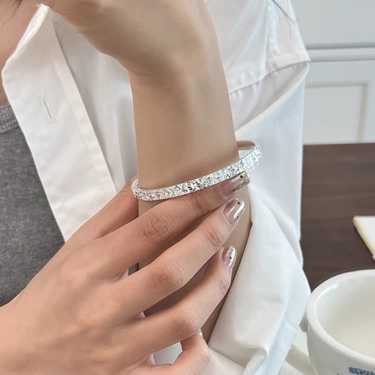 Pulsera y anillo de plata con cielo estrellado