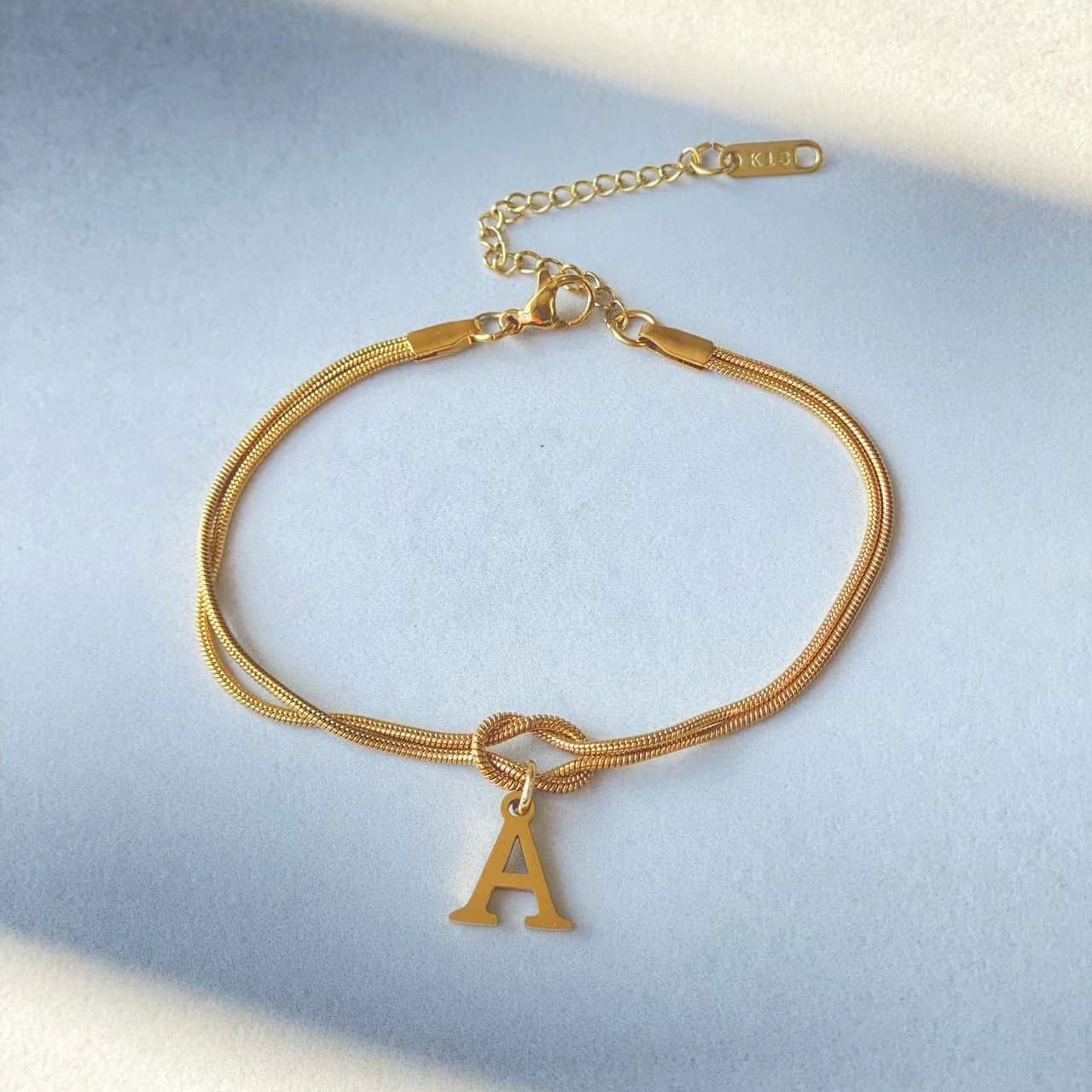 Pulsera iniciales A-Z acero inoxidable dorado o plateado