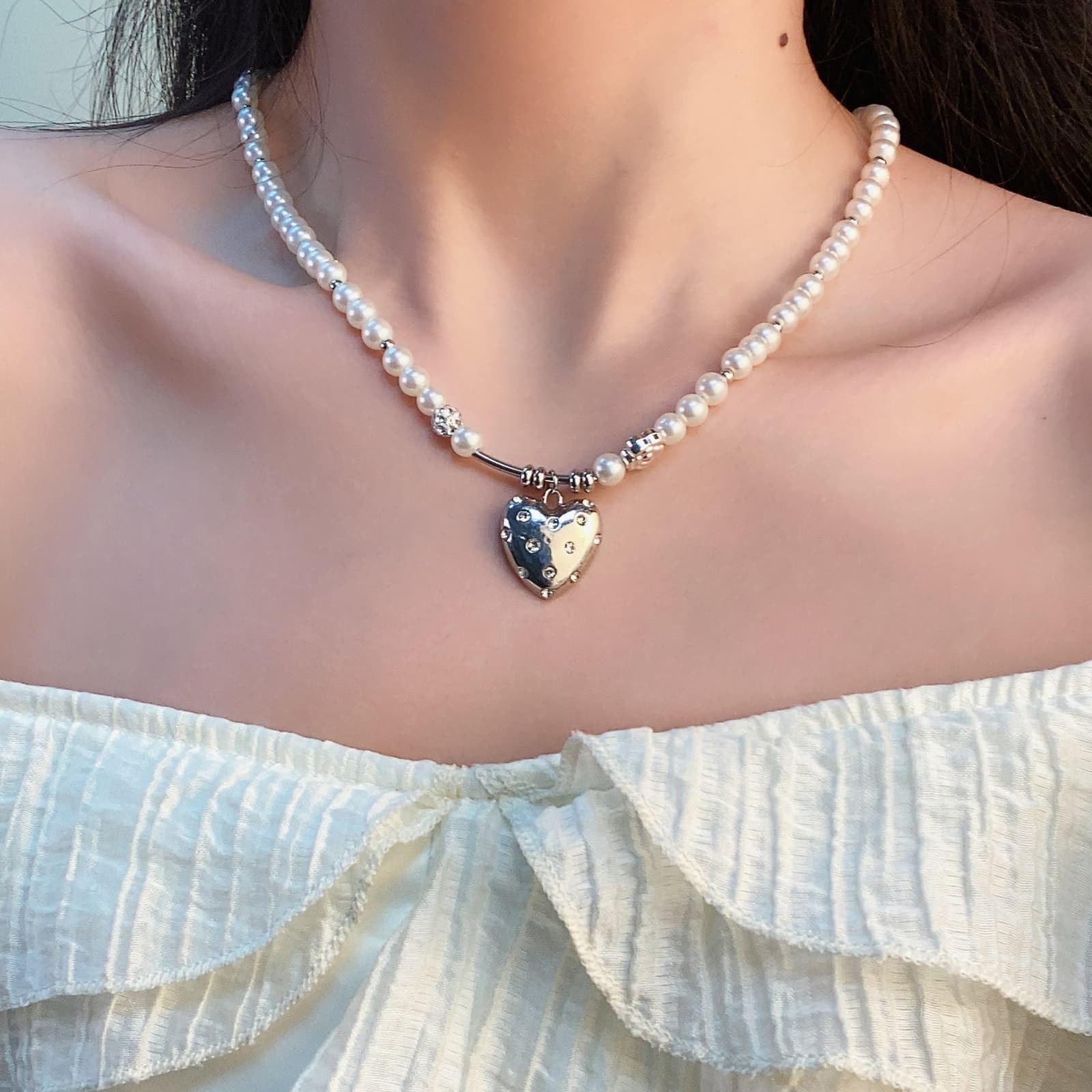 Collar simple de perla corazón
