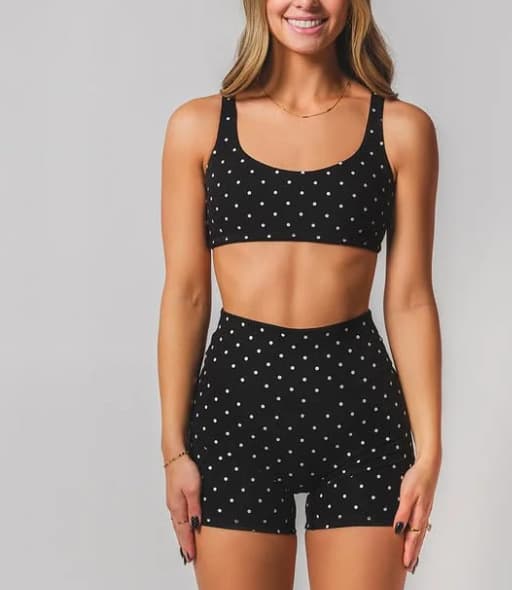 Traje de baño de dos piezas con lunares cómodo
