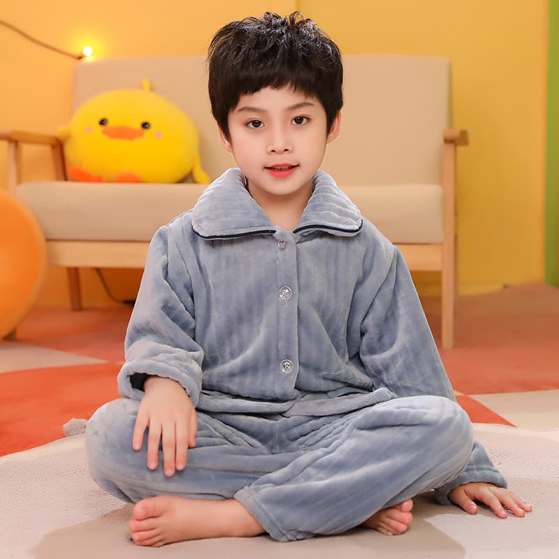 Pijama de franela gruesa para niños en colores sólidos