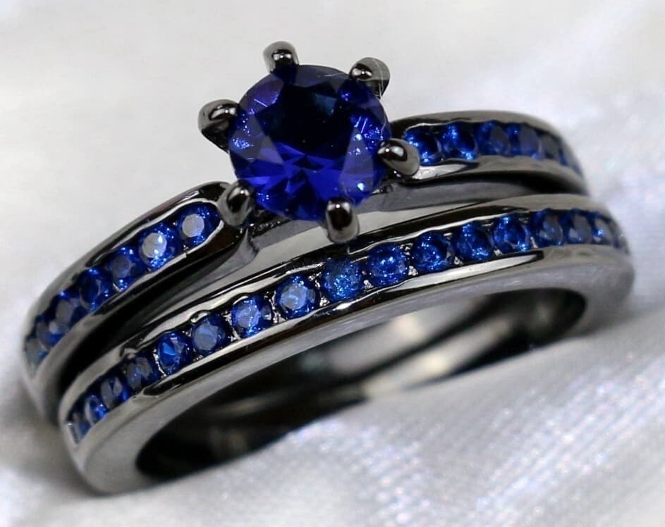 Anillo de pareja en púrpura