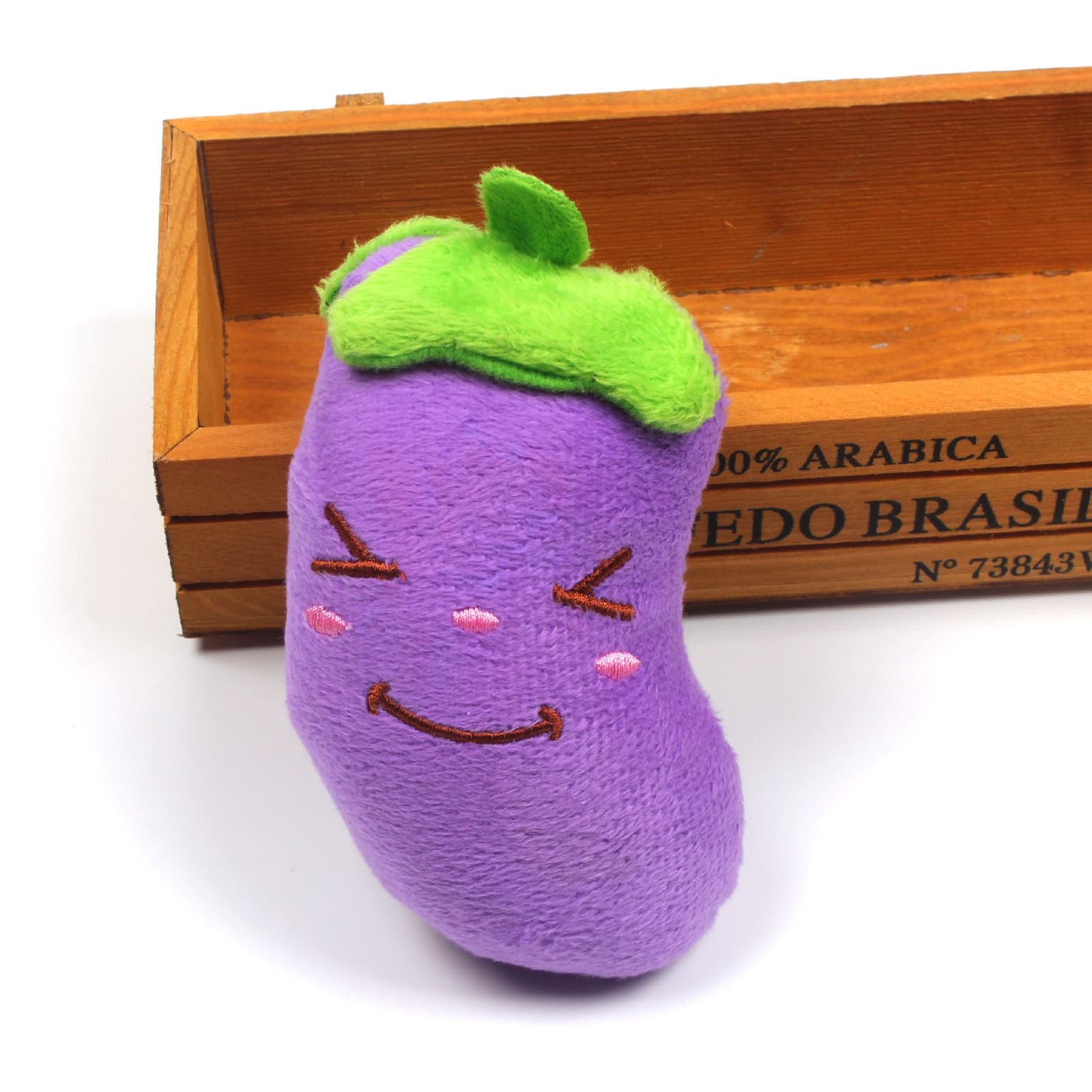 Juguete de peluche con forma de berenjena