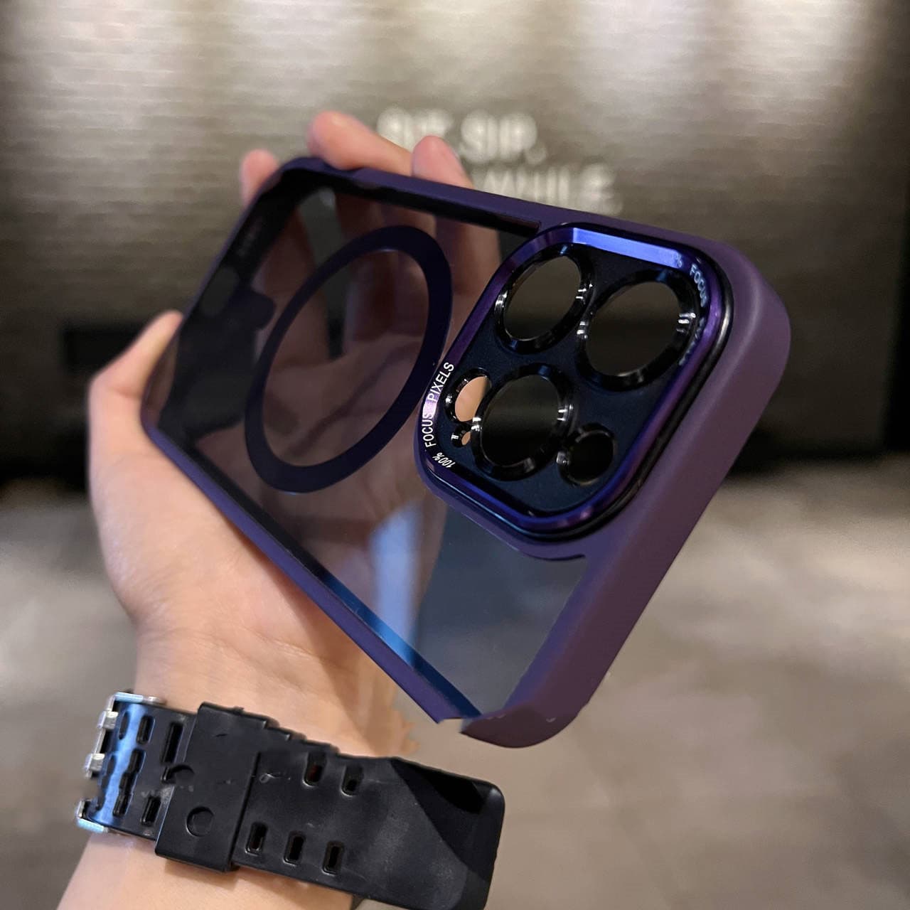 Funda teléfono magnética con lentes de metal