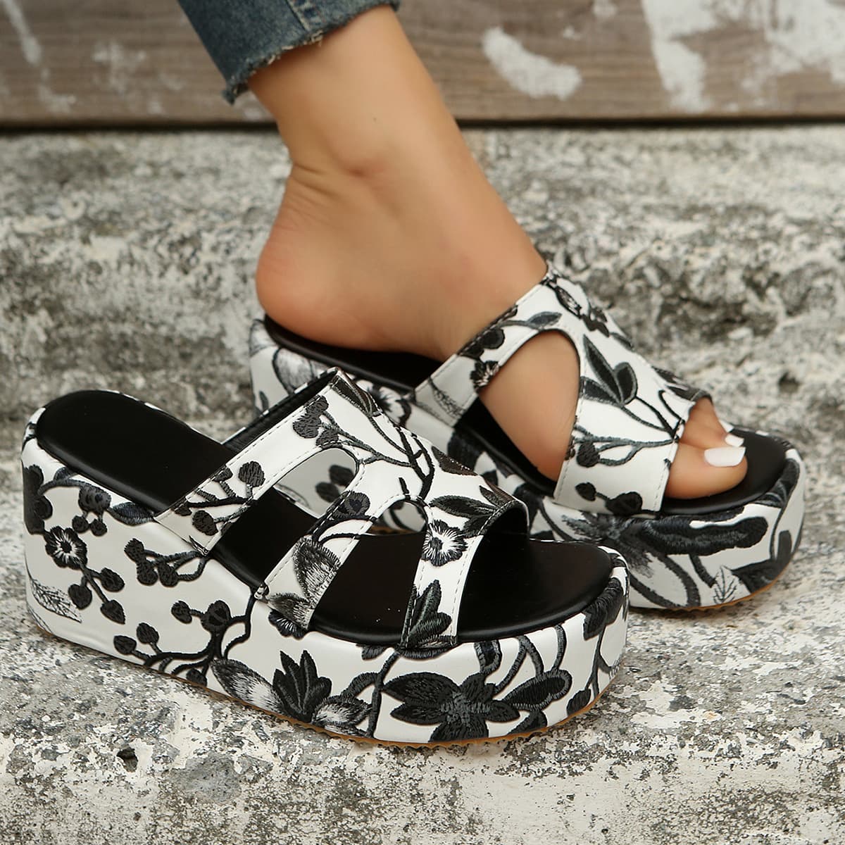 Pantuflas estampadas de suela gruesa para mujer