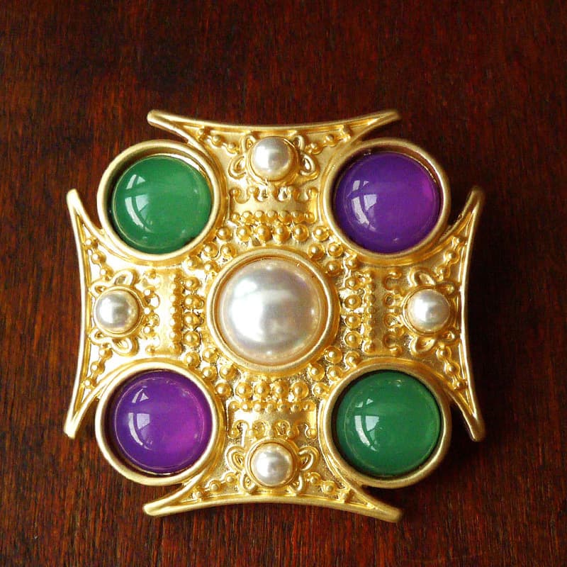 Broche retro baroque vintage con diseño antiguo